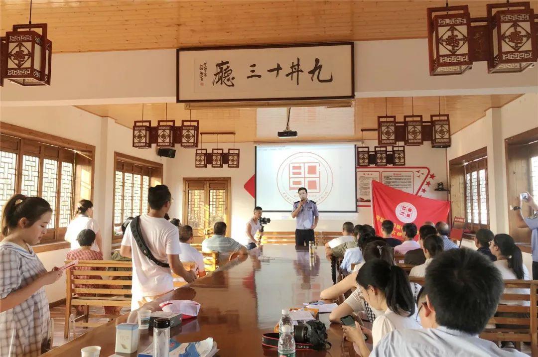 花园宝宝与天线宝宝，儿童世界的奇妙纽带