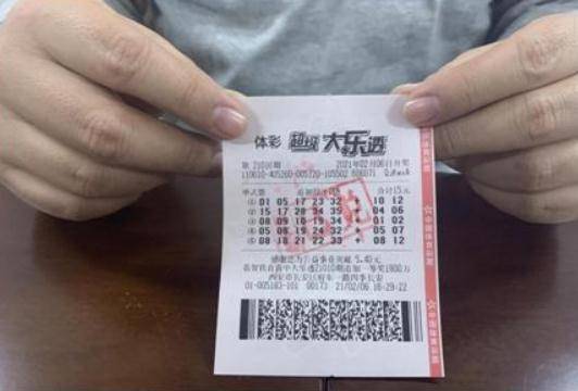 双色球普通人不可能中奖？揭秘彩票背后的真相