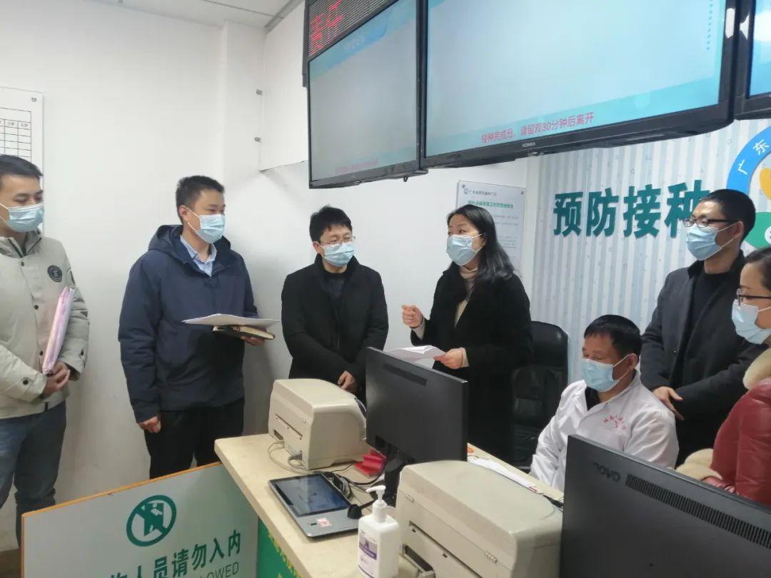 新冠疫苗接种年龄，探讨与策略
