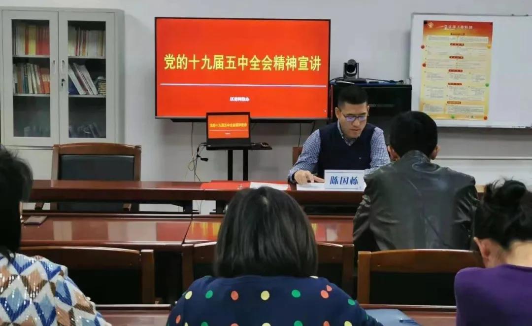探索最佳策略，从十一选五中任意选取，以最准确的方法制胜