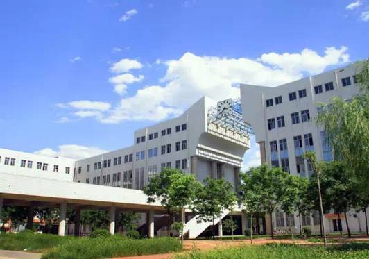 湖北商贸学院的蓬勃发展及其独特魅力