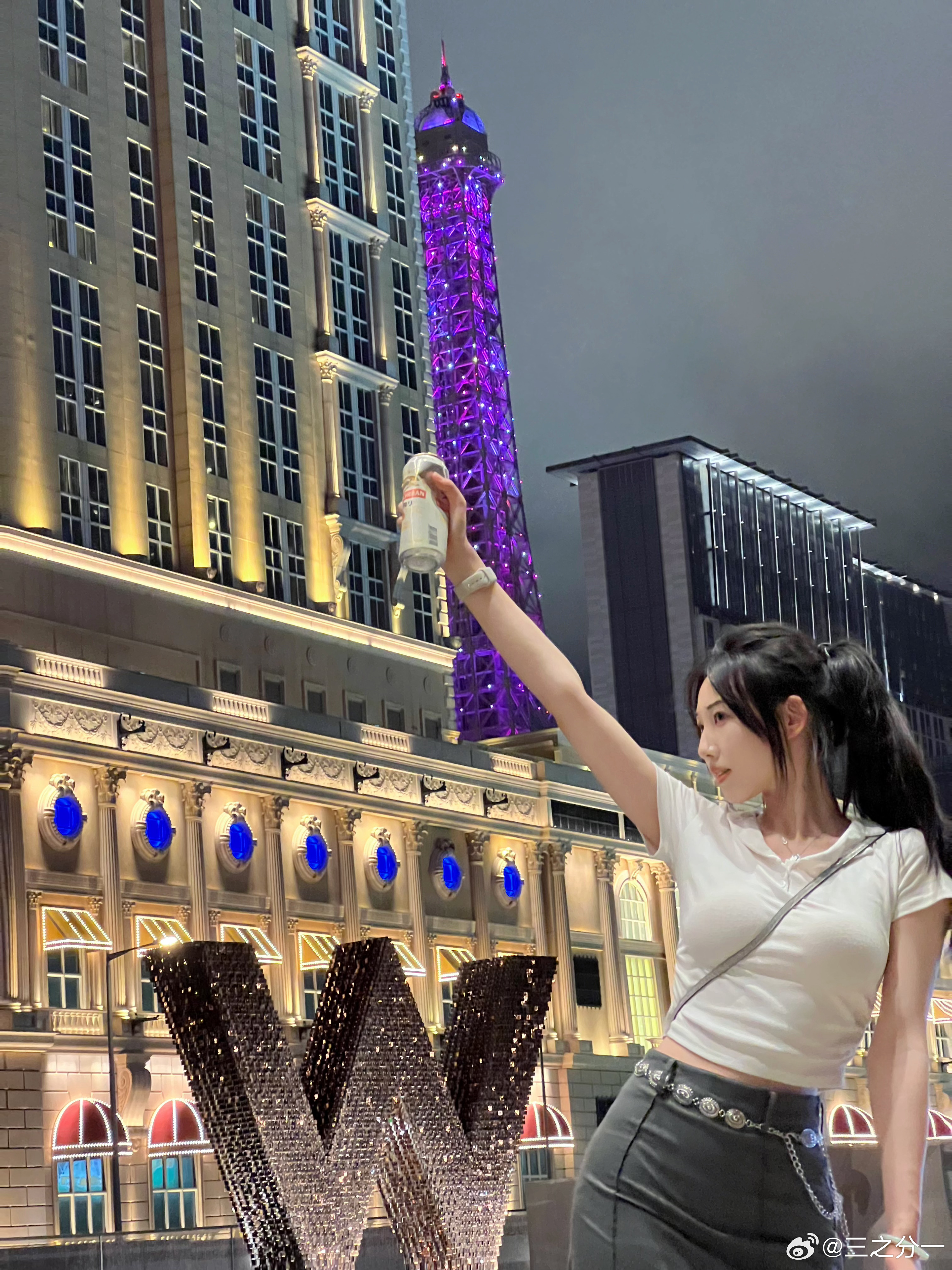 澳门六姐图片大全集，轻松获取的方法